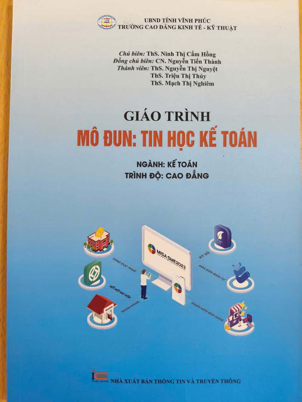 Giáo trình Tin học kế toán
